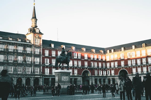 Ghidul tău pentru Madrid: Destinații de neratat în capitala Spaniei